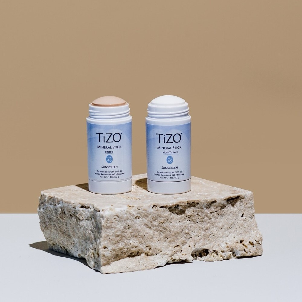 Стик солнцезащитный TiZO Mineral Stick Sunscreen Tinted SPF 45 30 гр