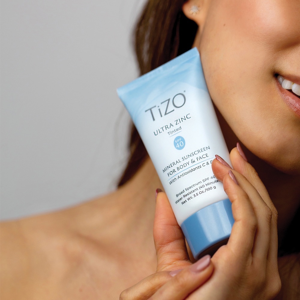 Крем солнцезащитный для лица и тела с оттенком TiZO Ultra Zinc SPF 40 Tinted 100 гр