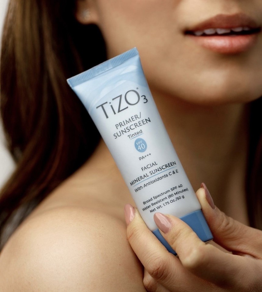 Крем солнцезащитный с оттенком TiZO3 SPF 40 Primer/Sunscreen 50 гр