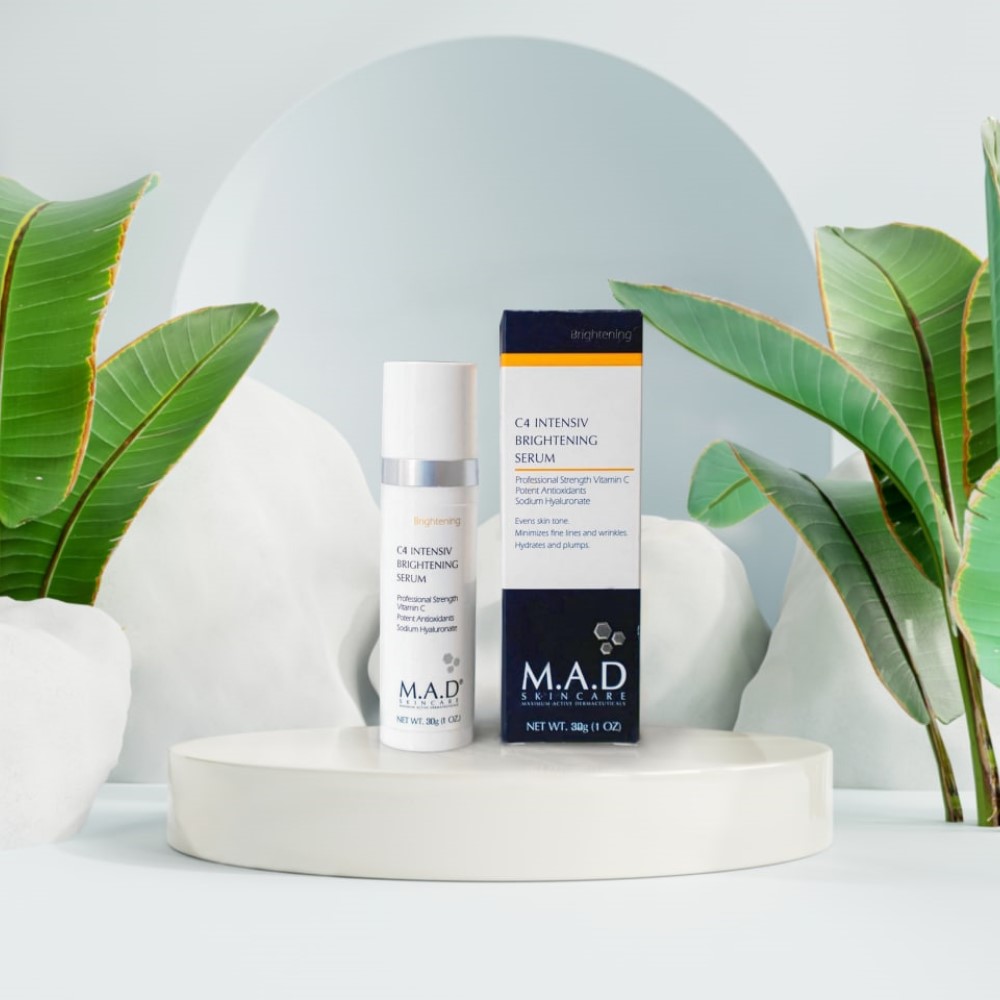 Сыворотка с витамином С для выравнивания тона кожи M.A.D C4 Intensiv Brightening Serum 