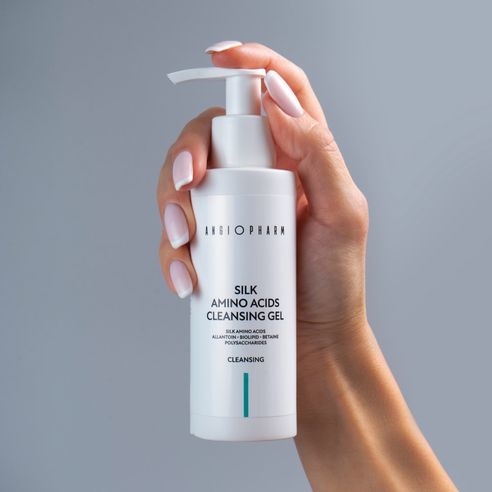 Гель для умывания с аминокислотами шелка ANGIOPHARM Silk amino acid cleansing gel 400 мл