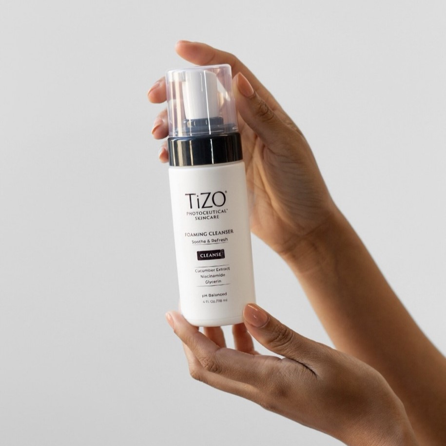 Пенящееся очищающее средство TiZO Photoceutical Foaming Cleanser 118 мл 