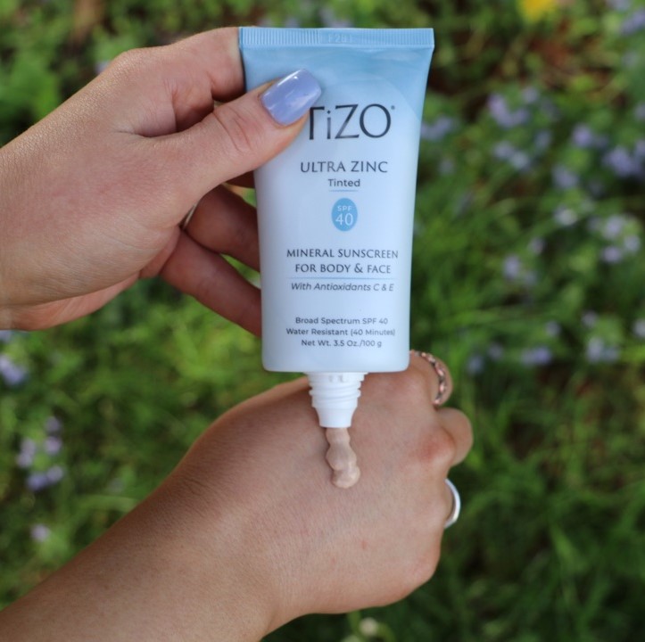 Крем солнцезащитный для лица и тела с оттенком TiZO Ultra Zinc SPF 40 Tinted 100 гр